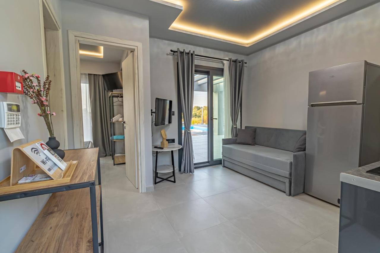 Assos Luxury Villas Pefkochori Exterior photo